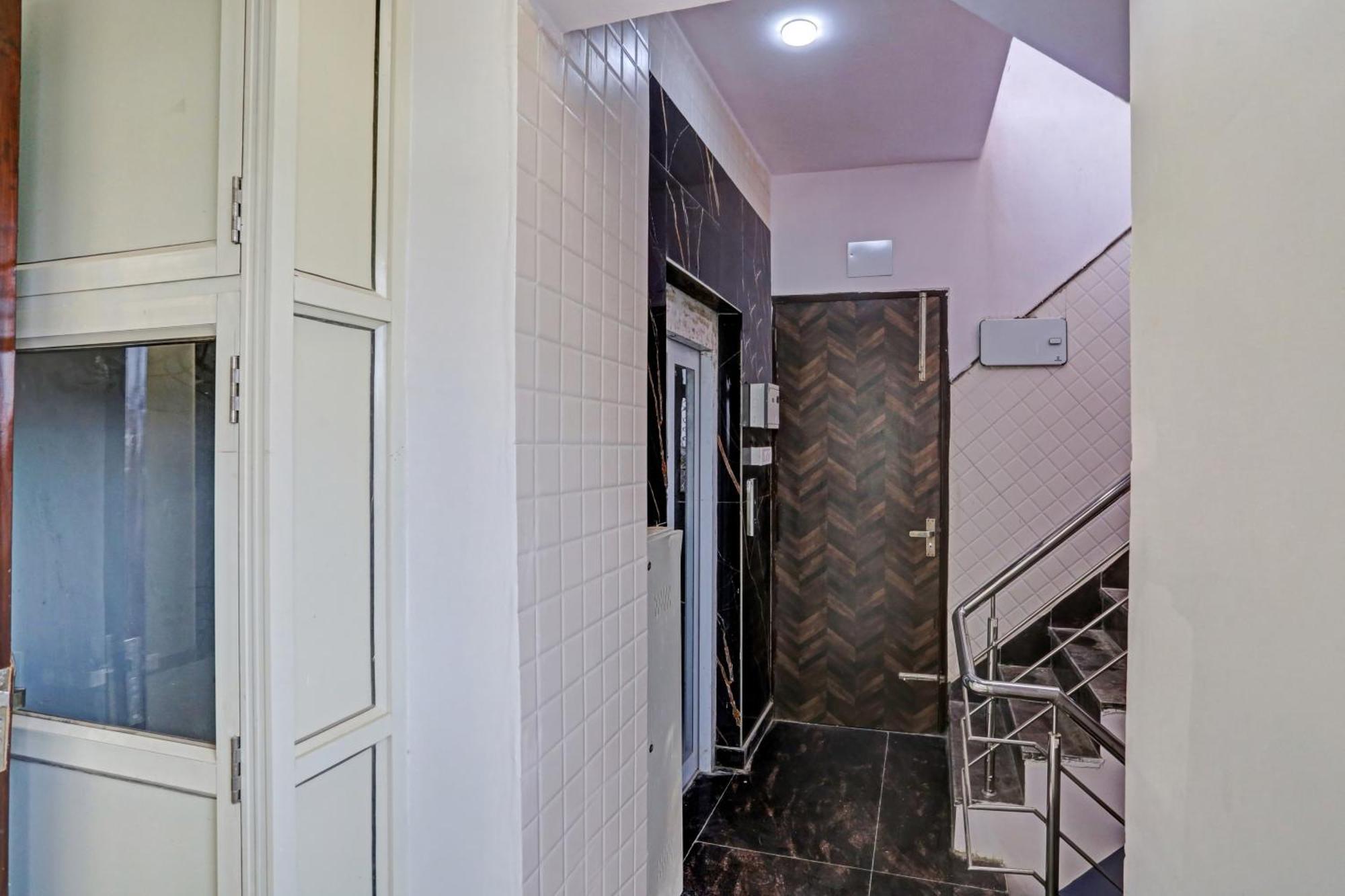 Hotel Townhouse Vip Grand Delhi  Exterior foto